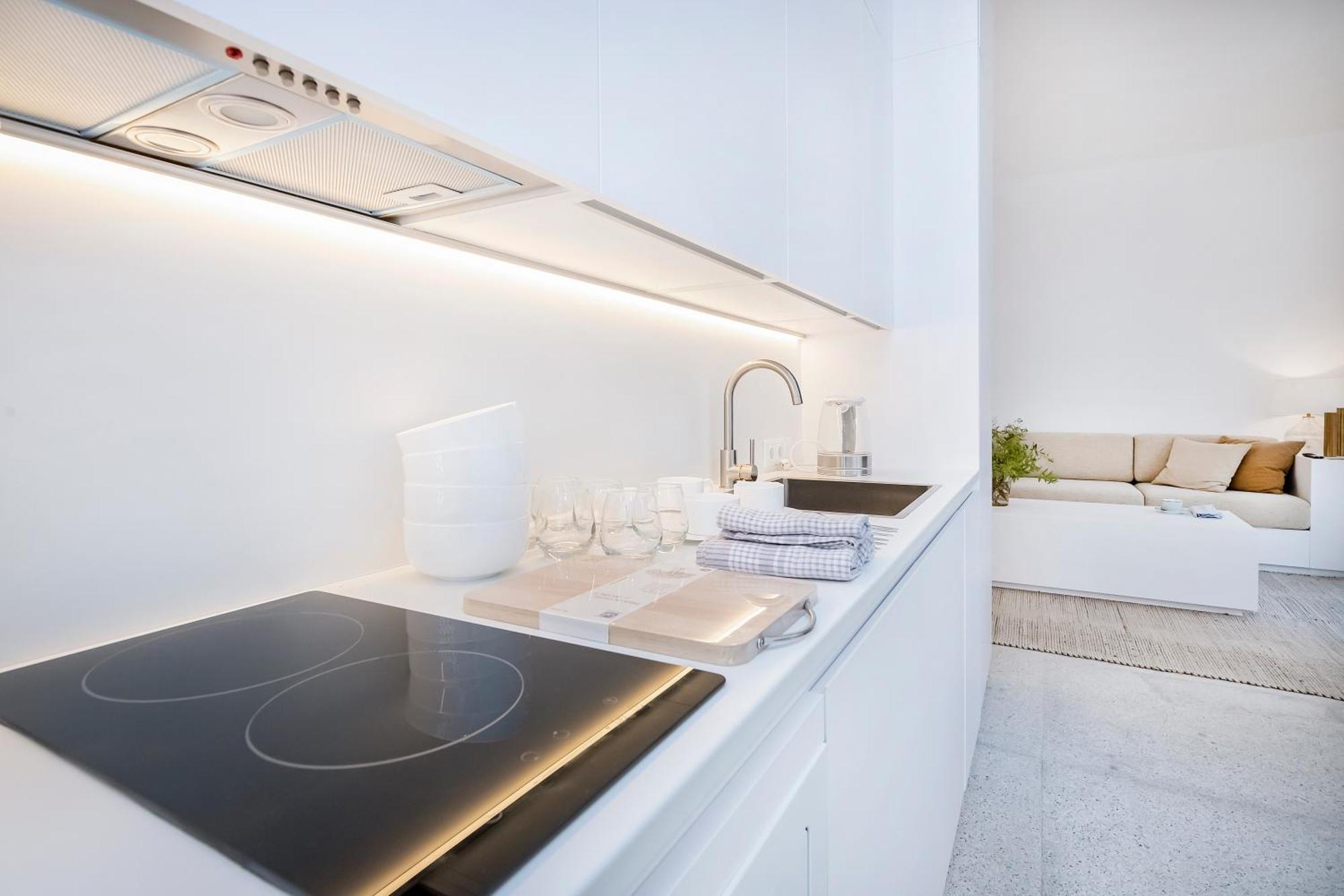 Bhost - Lumiere Suites Cordova Esterno foto
